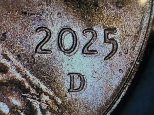 2025 Uncirculated Lincoln Shield Cent DDO DDR Doubled Ear Lobe - Picture 1 of 6