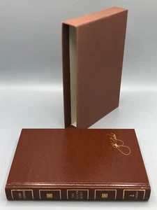 John Grisham - The Pelican Brief - Signed  Limited 1st Edition #267/350 - Picture 1 of 10
