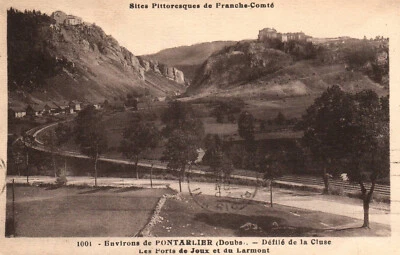 CPA 25 - Défilé de la Cluse (Doubs) - 1001. Forts de Joux et du Larmont - Imagen 1 de 2