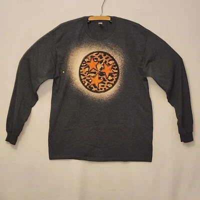 Camiseta gris manga larga con estampado de guepardo con gráfico de 3 estrellas de Gildan para mujer L Foto 1 de 4