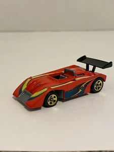 Coche de carreras Hot Wheels 2000 Shadow MK IIa rojo HW Mainline Malasia suelto - Imagen 1 de 11