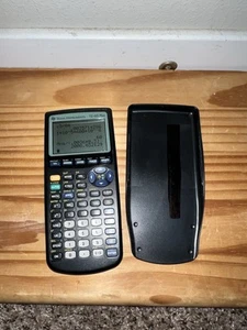 Texas Instruments TI-83 Plus Calcolatrice Grafica Nera con Cover Testata Funzionante - Foto 1 di 4
