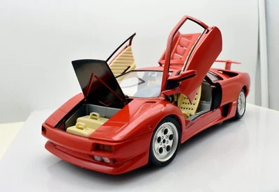 Modellino auto scala 1:18 Lamborghini diablo Burago modellismo da collezione - Immagine 1 di 4