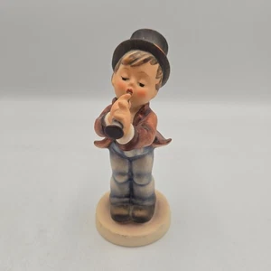 Vintage Goebel HUMMEL "SERENATA" #85/0 ragazzo vintage anni 60 con corno - Foto 1 di 8