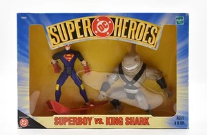 DC Super Heroes - Superboy vs King Shark Actionfigur 2er Pack - Bild 1 von 4