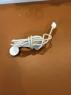 Apple Watch хромированный магнитный кабель для зарядки — белый - Изображение 1 из 4