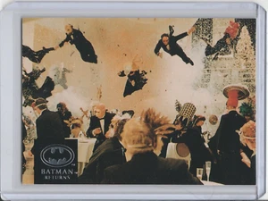 BATMAN RETURNS 1992 TOPPS STADIUM CLUB CARD #64 - Picture 1 of 2