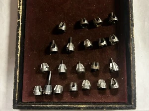 MACHINIST RndCb LATHE MILL Machinist Large Lot of Acorn Dies - Picture 1 of 8