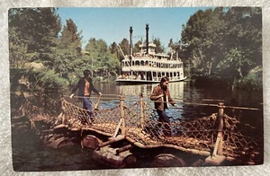 DISNEYLAND Walt Disney The Rivers Of America Sternwheeler Vintage Postcard - Bild 1 von 2