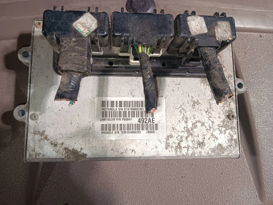 Jeep Cherokee 1999 4,0 L P56041492AE ECU ECM computador Foto 1 de 1