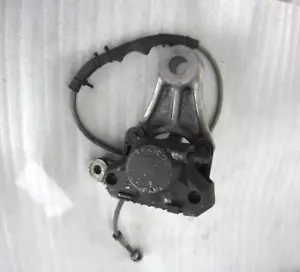 7. Suzuki GSF 1200 Bandit GV75A Bremssattel hinten + Halter - Bild 1 von 7