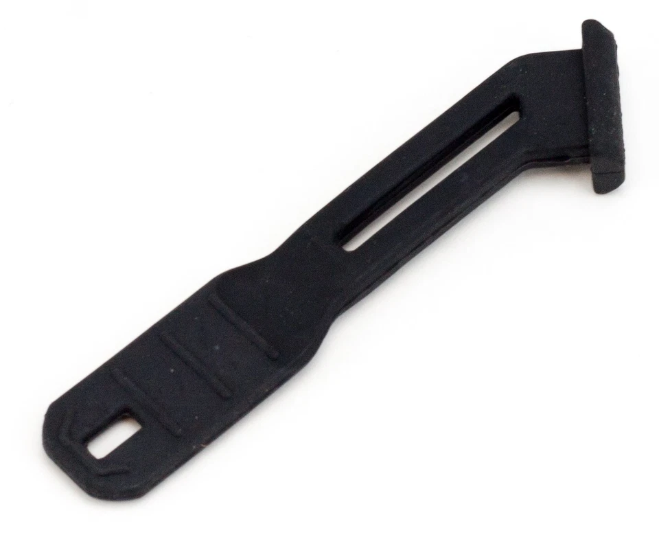 Ski-Doo Skandic WT 550, 2012-2017, Hood Panel Latch/Strap - 517-3042-89 - Image 1 of 1