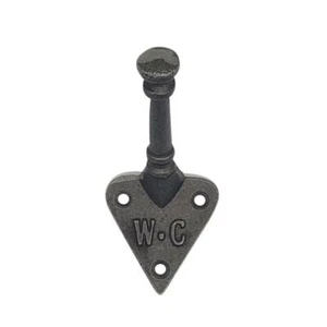 Verzierter Kleiderhaken im Antik Stil Gusseisen in Herzform mit WC Legende - Bild 1 von 4
