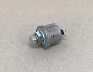 Original Ferrari Maserati Oil Pressure Sender Unit / Öldruckschalter 135940 - Picture 1 of 2