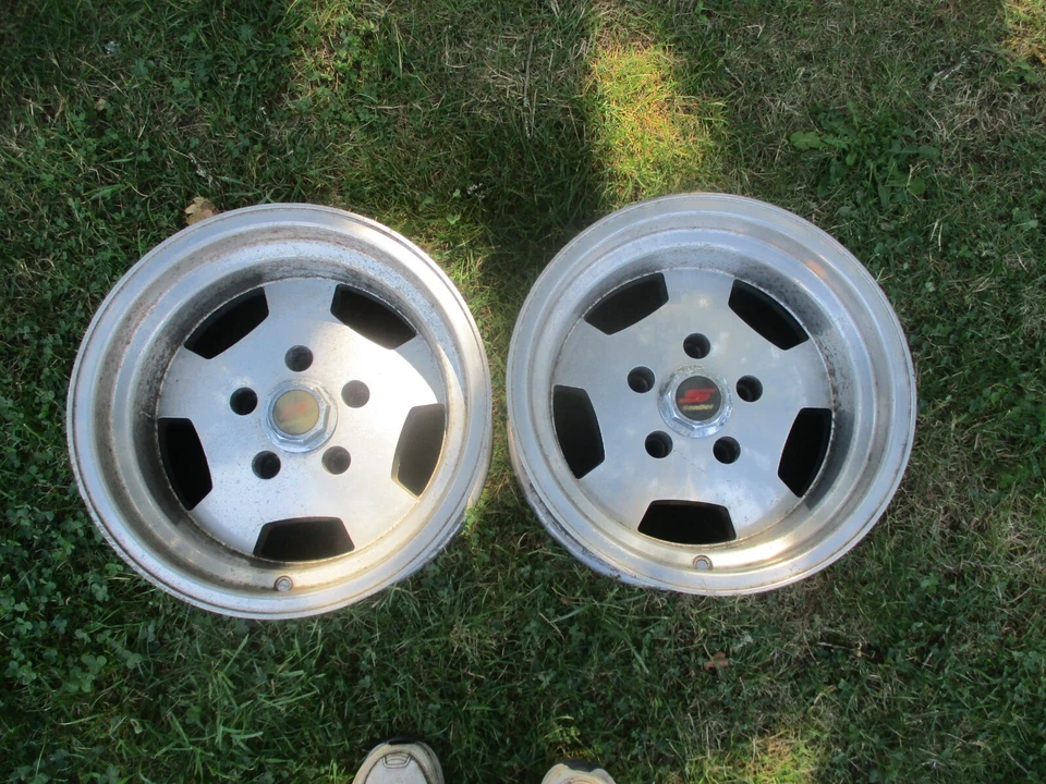 2 ruedas de camioneta Chevy 5x5"" ranuradas vintage Sendel de 15"" x 8,5"" 511 Foto 1 de 4