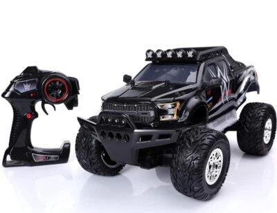 Jada Toys - Hollywood Rides 1:12 R/C Vehicle Toy for Ages 8+ - WWE - Image 1 of 4