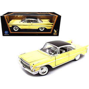 Road Signature 1/18 Scale Model Car 1961 DeSoto Adventurer Yellow with Black Top