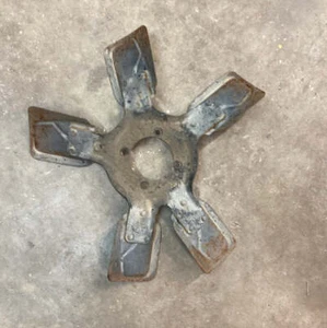 53001965 Cooling Fan Blade for 2.5L Jeep Wrangler YJ (87-89) - Picture 1 of 3