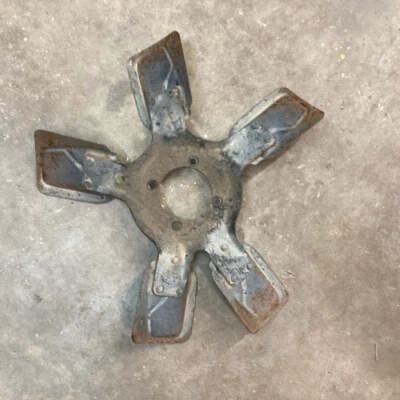 53001965 Cooling Fan Blade for 2.5L Jeep Wrangler YJ (87-89) - Image 1 of 3