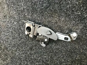 Smart Coupe 450 Cabrio Verdeck Verriegelung Schloss RECHTS 0000798V013 - Bild 1 von 3