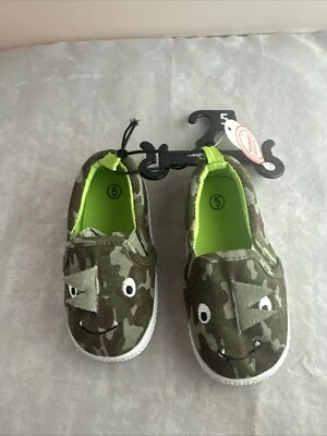 Camo Dinosaur Green Shoes Casual Slip on Hard Sole Infant Size 5   *NEW* - Image 1 of 4