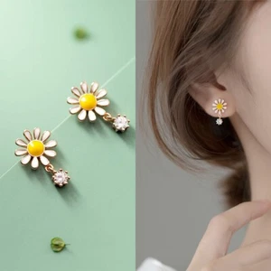 Dainty Daisy Flower Stud Earrings For Women Girl Daisy Earring Stud Fine Jewelry - Picture 1 of 4