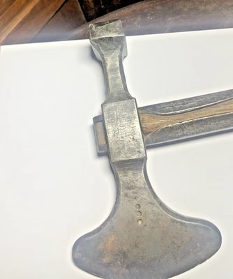 art populaire, Ancienne petite hache marteau de forestier - Photo 1/4