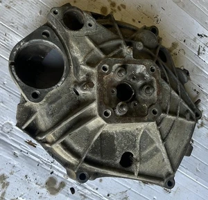 PORSCHE 944 EARLY BELL HOUSING 9441164014R USED - Picture 1 of 7