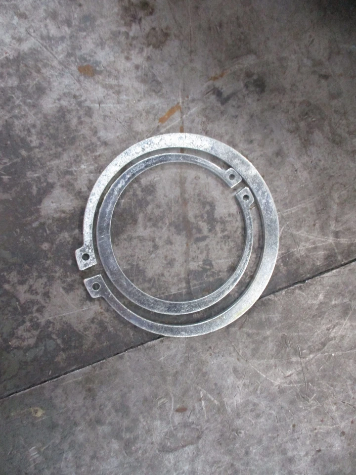 ЗАЩЕЛКИВАЮЩЕЕСЯ КОЛЬЦО ЗАДНЕГО ТОРМОЗА KAWASAKI TECATE 4 KXF250 87-88 92055-1213, 92033-1217  - Изображение 1 из 1