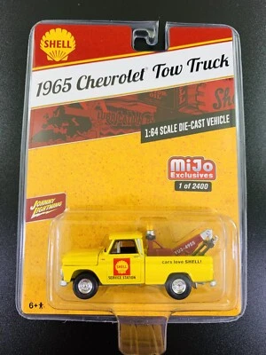 JOHNNY LIGHTNING SHELL SERVICE 1965 CHEVROLET TOW TRUCK / WRECKER ( 1 Of 2400 ) - Image 1 of 2
