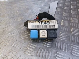 KIA SORENTO 2002-2011 RELAY HOLDER WITH RELAY - Picture 1 of 6