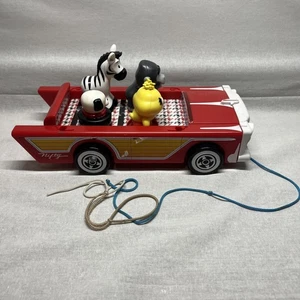 Fisher Price Little People Classic Nifty Station Wagon Pull Car 2018 #02181 - Picture 1 of 9