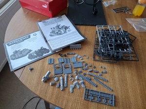 Warhammer 40K Space Marines Leman Russ Ersatzteile und Reparaturen an Angüssen Kunststoff  - Bild 1 von 16