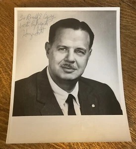 PENNSYLVANIA SENATOR HUGH SCOTT (1900-1994) 8 X 10 HANDSIGNIERTES FOTO - Bild 1 von 2