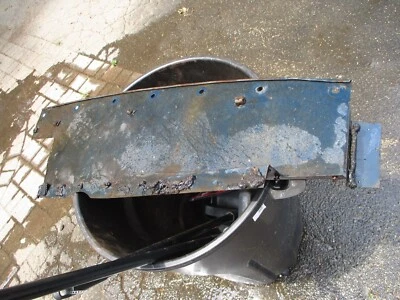 1936 Cadillac Fleetwood 5 Passenger Town Sedan RF Inner Fender Apron 36-7539  JP - Image 1 of 4