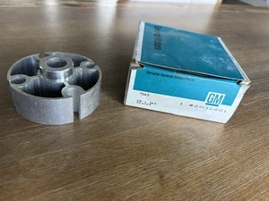 NEW GENUINE GM 1 3/64" Engine Fan Spacer Fits 83-87 Medium Duty Truck - Bild 1 von 1