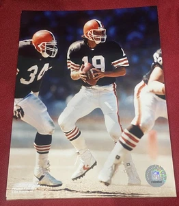 BERNIE KOSAR 8X10 UNSIGNED PHOTO FILE PHOTOFILE LICENSED CLEVELAND BROWNS UM - Picture 1 of 1