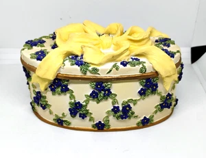 Dezine 1998 Vintage Hand-Painted Blue Flowers With Yellow Bow Trinket Box - Picture 1 of 6