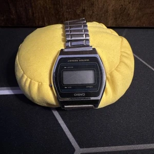 CASIO B612W Rare Vintage Digital Watch Lithium Alarm 1988 JAPAN - Picture 1 of 9