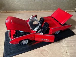 ANSON 1963 RED FORD THUNDERBIRD CONVERTIBLE 1/18 - Picture 1 of 10