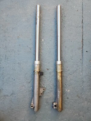 84-90 1986 XT600 HORQUILLA DELANTERA JUEGO SUSPENSIÓN YAMAHA XT 600 43F-W2313-00-00 Foto 1 de 4