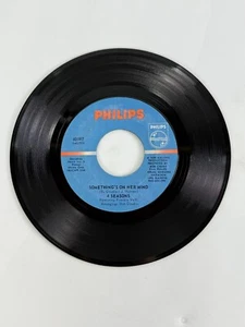 Frankie Valli and The Four Seasons - Idaho - Something's On Her Mind - 45 Record - Picture 1 of 2