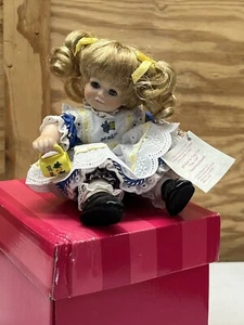 Muñeca de porcelana Marie Osmond ¿Tienes leche? Tiny Tot certificado de autenticidad - Imagen 1 de 6