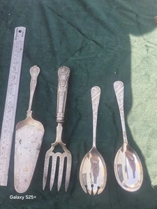 Silver Plated EPNS A1 Tea Spoon Plus Fish & Cake Servers - Afbeelding 1 van 6