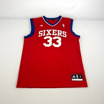 Camiseta Adidas NBA Philadelphia 76ers Andrew Bynum #33 para hombre roja mediana Foto 1 de 4