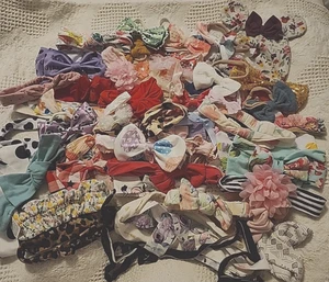 50+ Mädchen Haarschleifen Stirnbänder Scrunchies Vintage bis jetzt mehrfarbig - Bild 1 von 8