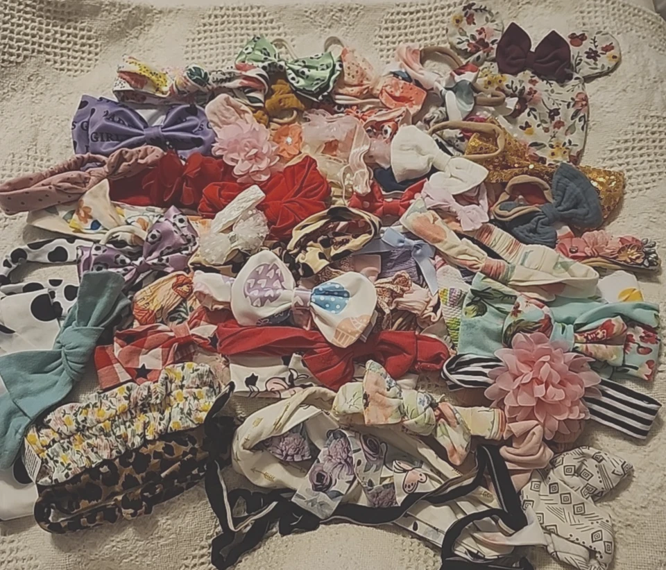 Lote de 50+ diademas con lazos para el cabello de niña de colección hasta ahora multicolores Foto 1 de 4