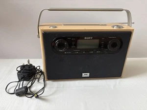 Sony XDR-S100CD DAB FM CD Reloj Radio Alarma Portátil Estéreo PROBADO Y FUNCIONANDO - Imagen 1 de 12