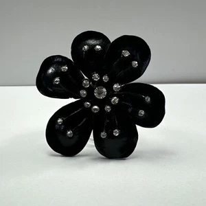 Vtg Ladies' Estate Find Fashion Ring Jewelry HUGE Black Flower Stretch Band - Picture 1 of 5