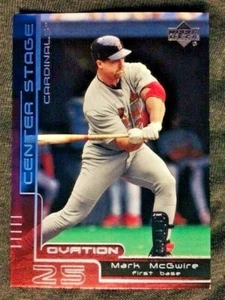 Tarjeta de inserción de escenario central Upper Deck Ovation Mark McGwire 2000  - Imagen 1 de 2